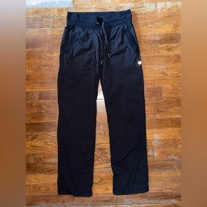 Lululemon Women’s Dance Studio Mid Rise Pants Size 4 Black 30”